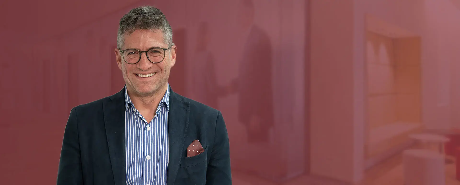 Headshot of Dr. Pascal Scheiwiller smiling